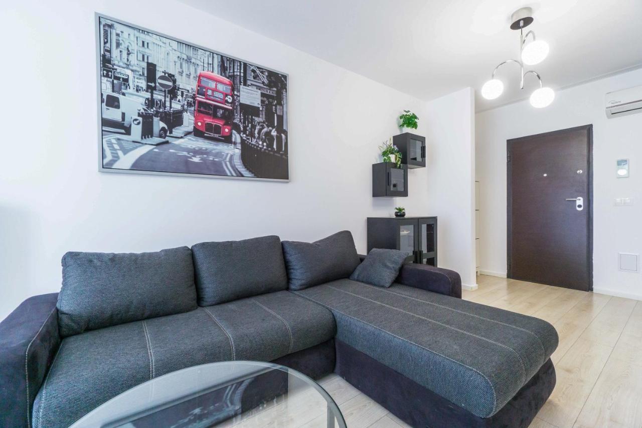 Purple Luxury Aviatiei Apartment Bucharest Luaran gambar